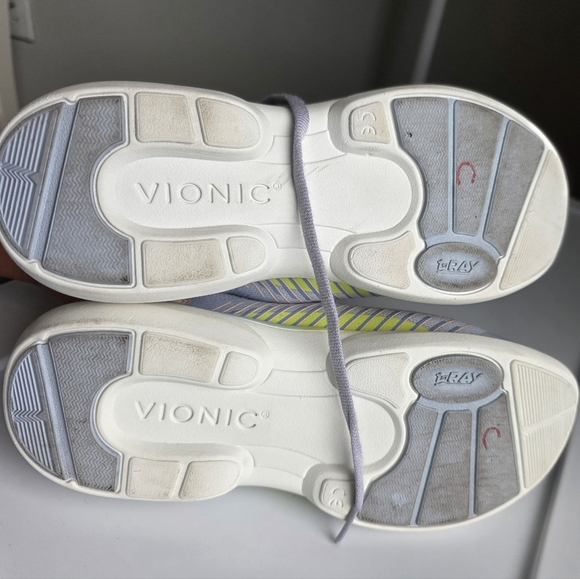 Vionic Lavander and Pink Athletic Shoes with Cushioned Midsole Size 6 - Picture 9 of 9